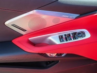Experience the thrill of the drive with this stunning 2021 Chevrolet Corvette Stingray Convertible 2... (image 7)