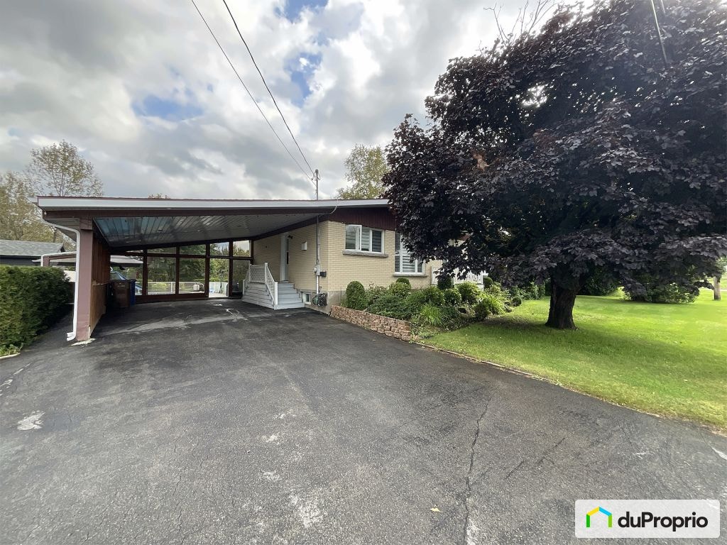 $589,000 - Bungalow for sale in Chicoutimi (Chicoutimi-Nord) — photo 2