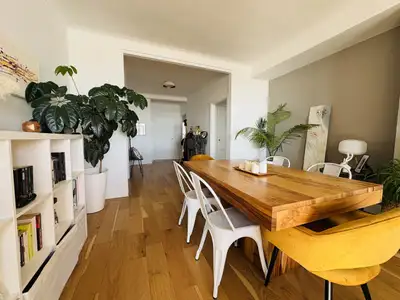 8 et demi rénové et tout inclus disponible! Meilleur emplacement de la ville de Québec: coin Avenue...