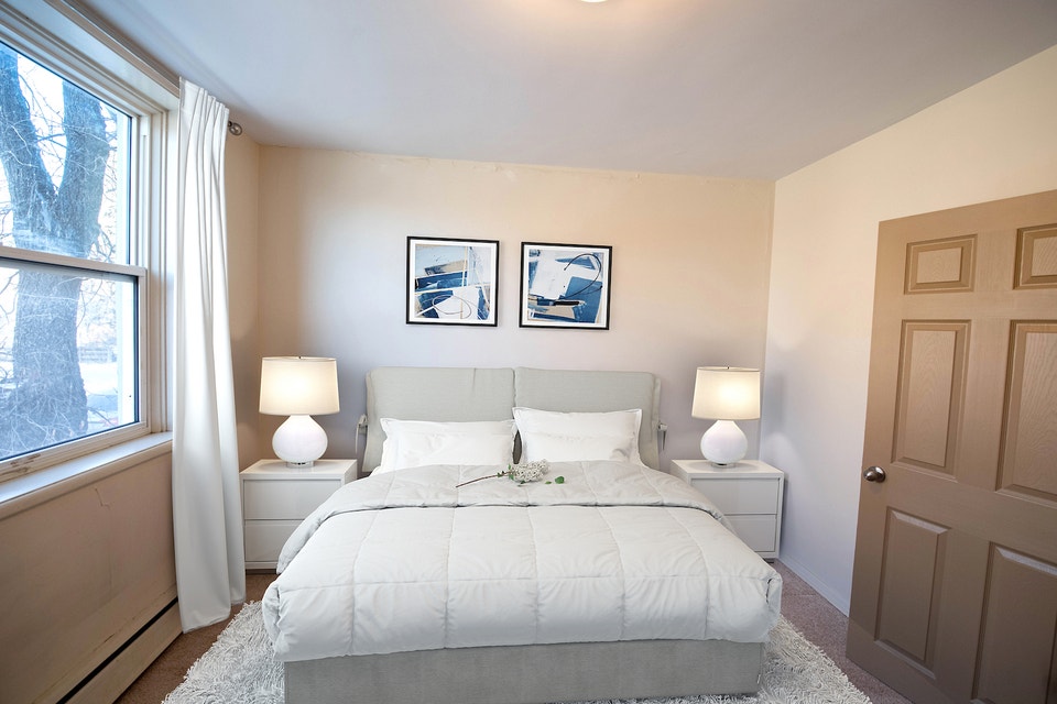 St. James - One-Bedroom Suite Available 3