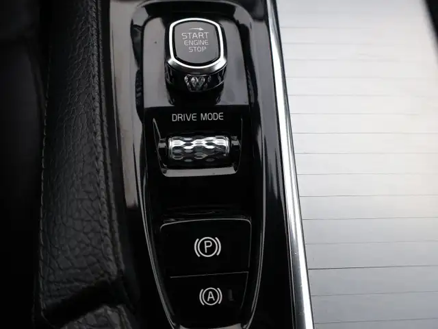 2018 Volvo XC90 in Cars & Trucks in Oakville / Halton Region - Image 37