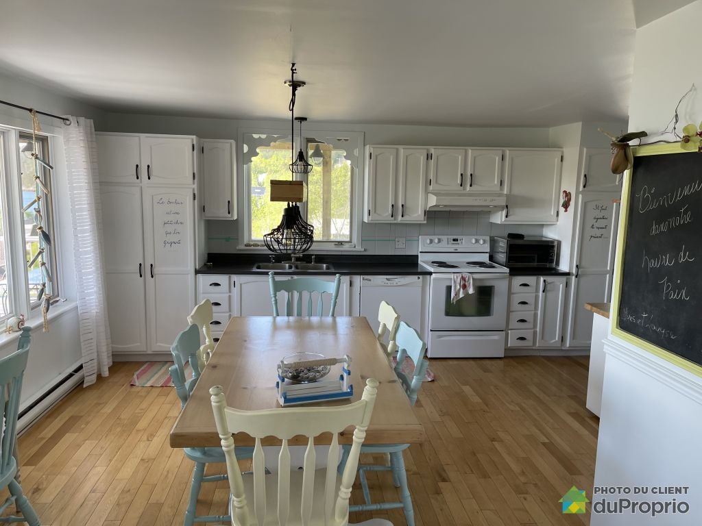 $975,000 - 2 Storey for sale in St-Simeon — photo 3
