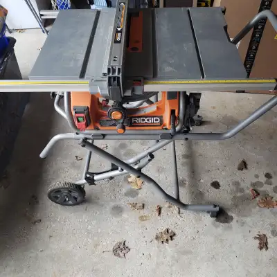Ridgid Table saw R4514 10" cut, View more