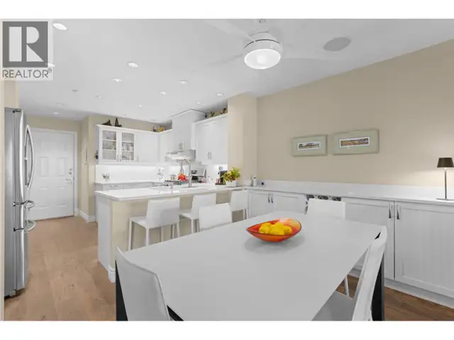 6 BEACH DRIVE West Vancouver, British Columbia in Condos for Sale in Sunshine Coast - Image 13