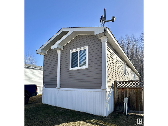 #32 Pleasantview MHP Drayton Valley, Alberta in Houses for Sale in St. Albert