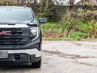 New 5.3L V8 Engine - 4x4 Drive for All-Terrain Capability - Advanced Safety Features including Lane... (image 8)