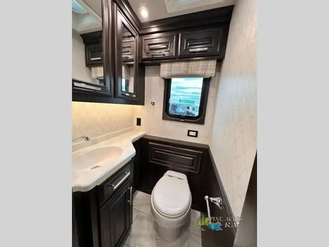 2024 Entegra Coach Anthem 44D 450 h.p. / 1250 ft-Lbs of Torque in RVs & Motorhomes in Moncton - Image 30