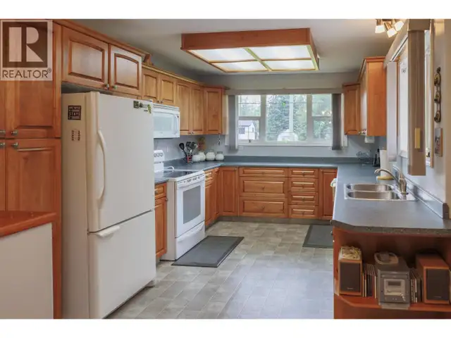 855 BRIDGE ROAD McBride, British Columbia in Houses for Sale in Quesnel - Image 19