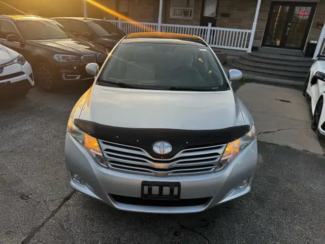 2010 Toyota Venza 4dr Wgn V6 AWD **ONE OWNER** | **NO ACCIDENT** in Cars & Trucks in City of Toronto - Image 3