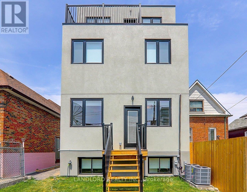 UPPER - 115 LIVINGSTONE AVENUE Toronto (Briar Hill-Belgravia), O 5