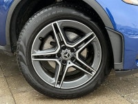 Humberview Volkswagen on the Queensway Experience luxury, performance, and year-round capability in... (image 8)