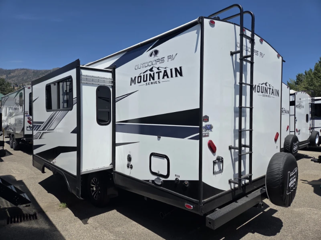 2026 OUTDOORS RV TIMBER RIDGE 25SBS in Travel Trailers & Campers in Kelowna - Image 5