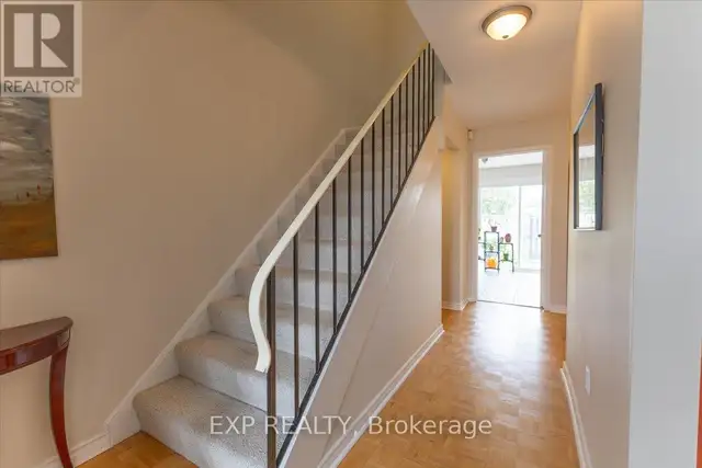 422 KINTYRE PRIVATE Ottawa, Ontario62864753041793123