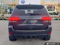 This Jeep Grand Cherokee boasts a Regular Unleaded V-6 3.6 L/220 engine powering this Automatic tran... (image 3)