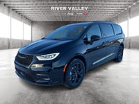 HEATED FRONT SEATS, HEATED STEERING WHEEL, ADAPTIVE CRUISE CONTROL, POWER LIFTGATE, ALL WHEEL DRIVE... (image 7)