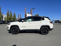 2021 Jeep Compass Altitude 4x4 panoramic sunroof, leather interior, heated seats & wheel, premium au... (image 2)