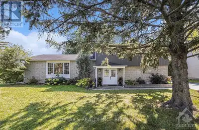 Upper unit clean 2 bedroom unit for rent in Casselman, recently renovated, hardwood, vinyl and ceram...