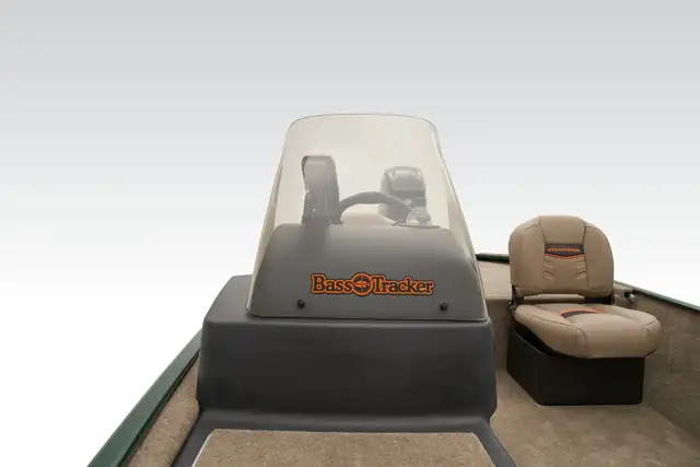 2026 TRACKER Bass Tracker Classic Limited Edition fishing boat in Powerboats & Motorboats in Winnipeg - Image 16