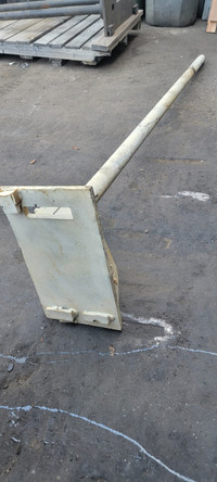 Carpet pole for forklift //Pôle de tapis pour chariot élévateur