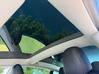 FULL SELF DRIVING CAPABILITY! ACCELERATION BOOST PACKAGE INCLUDED! DIRECT FROM TESLA CANADA ONE OWNE... (image 4)