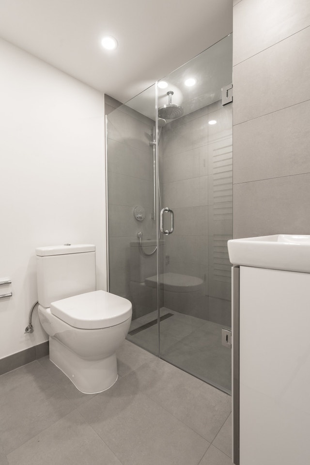 Renovated bachelor suite, Niagara and Queen ID 283 Long Term