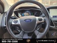 No accident Reported, Ontario vehicle with Lots of Options! Call (905) 791-3300 - Beige Fabric inter... (image 8)