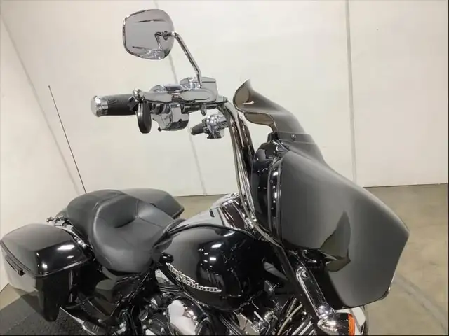 2015 harley-davidson Flxhi Street Glide Motorcycle in Cargo & Utility Trailers in Richmond - Image 15