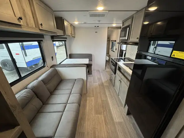 2026 ,Sun Lite,Sunset Park RV 25DB LTD in Travel Trailers & Campers in Kamloops - Image 6