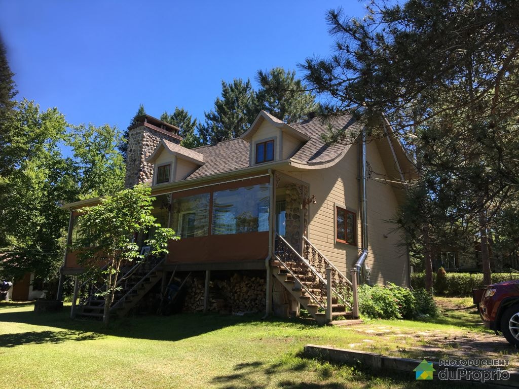 $524,900 - 2 Storey for sale in St-Donat — photo 1