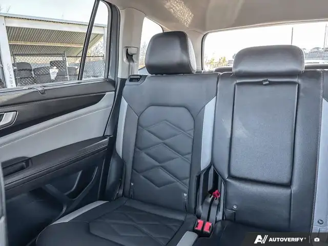 2024 Volkswagen Atlas Peak Edition | VW CERTIFIED | LEATHER in Cars & Trucks in Edmonton - Image 14