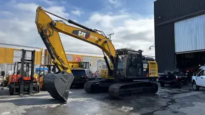 Abenante Motor Group (SK) 2018 CAT 326F, Diesel CAT C7 engine 64831lbs operating weight 1.74 yard bu...