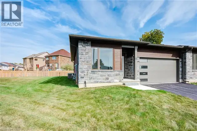 269 PITTOCK PARK Road Unit# 22 Woodstock, Ontario in Houses for Sale in Woodstock - Image 4