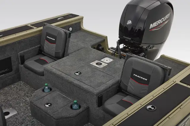 2026 TRACKER Targa V-18 Combo Fish & Ski Fishing boat in Powerboats & Motorboats in Prince Albert - Image 27