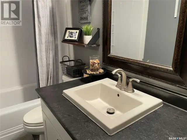 207 Dominion ROAD Assiniboia, Saskatchewan in Houses for Sale in Moose Jaw - Image 18