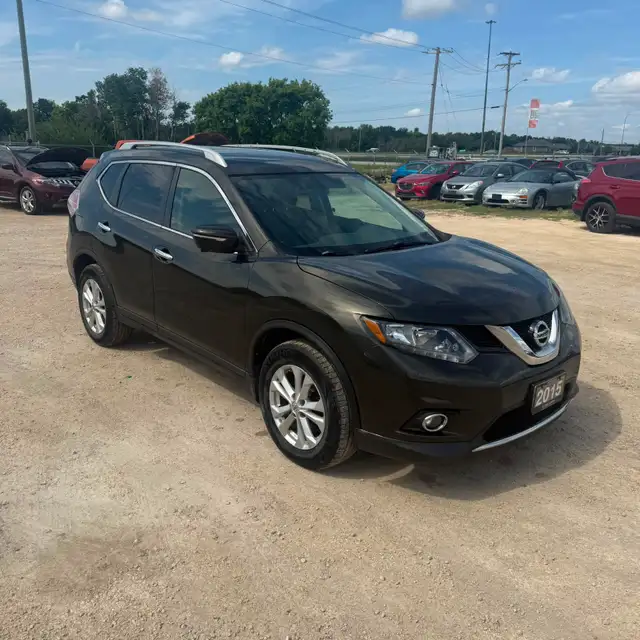 2015 Nissan Rogue SV AWD!! NAVIGATION!! 360 CAMERA!! 7 PASSENGER