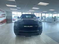 ===== Key Features ===== * 83,223 km * 5.7L HEMI V8 Gas Engine * 4WD (Four-Wheel Drive) * Cruise Con... (image 5)