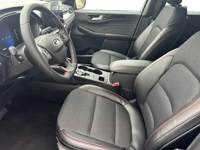 2026 Ford Escape ST-Line Select in Cars & Trucks in Regina - Image 15
