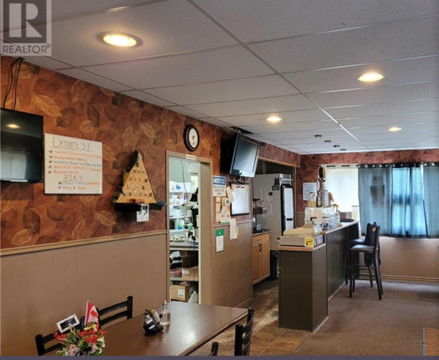 Restaurant with 2 bedroom apartment in Commercial & Office Space for Sale in North Bay - Image 3
