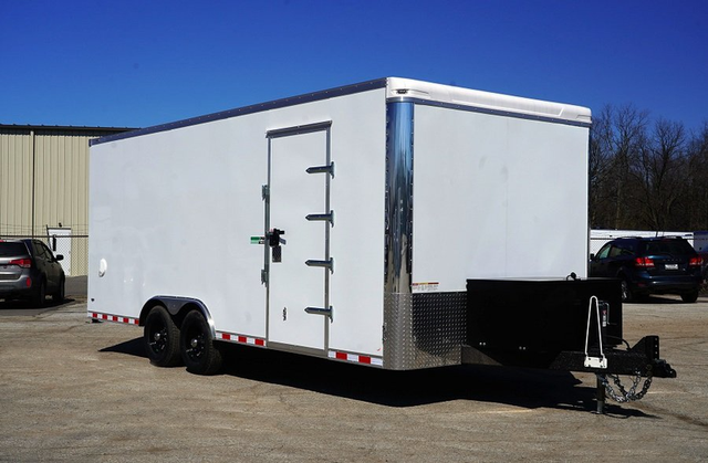 Green Pro 8.5'x20' Commercial Grade Enclosed Trailer in Cargo & Utility Trailers in Ottawa - Image 3