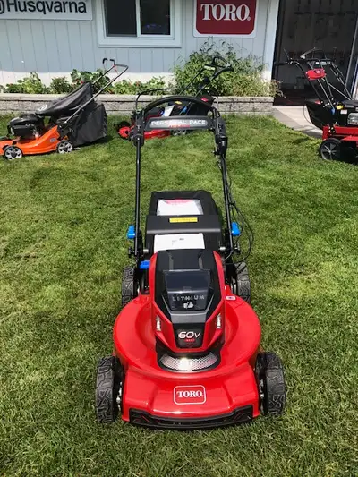 Toro 60V MAX* 22" Recycler® Personal Pace Auto-Drive™ (21467), View more
