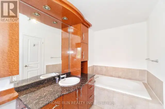 45 SCAMPTON DRIVE Ottawa, Ontario in Houses for Sale in Ottawa - Image 27