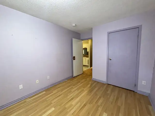 Cozy 2 Bed, 1 Bath Bungalow Near Downtown in Long Term Rentals in Barrie - Image 12