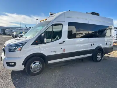 Class B Motorhome FEATURES LIST Vehicle 5 Seatbelts 2 Sleeps Air Conditioner, Chassis Back-up Camera...