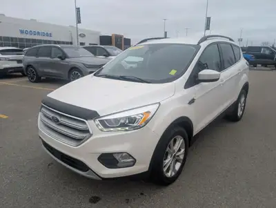 Leather Seats, SYNC 3, Heated Seats, Rear View Camera, SiriusXM! This 2018 Ford Escape is for sale t...