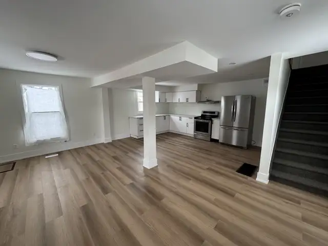 Bright & Charming 3-Bedroom Unit (A) in Belleville in Long Term Rentals in Belleville - Image 3