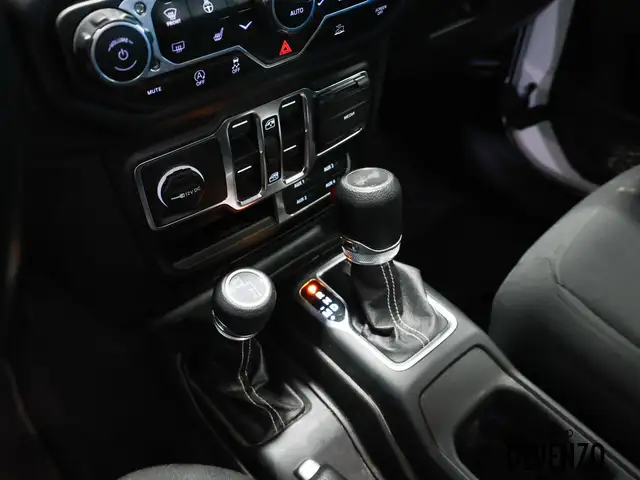 2023 Jeep Wrangler Sahara 4 portes 4x4 Sahara Unlimited 2.0L 4cy in Cars & Trucks in Laval / North Shore - Image 16