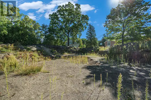 253 CUNNINGHAM AVENUE Ottawa, Ontario in Land for Sale in Ottawa - Image 10