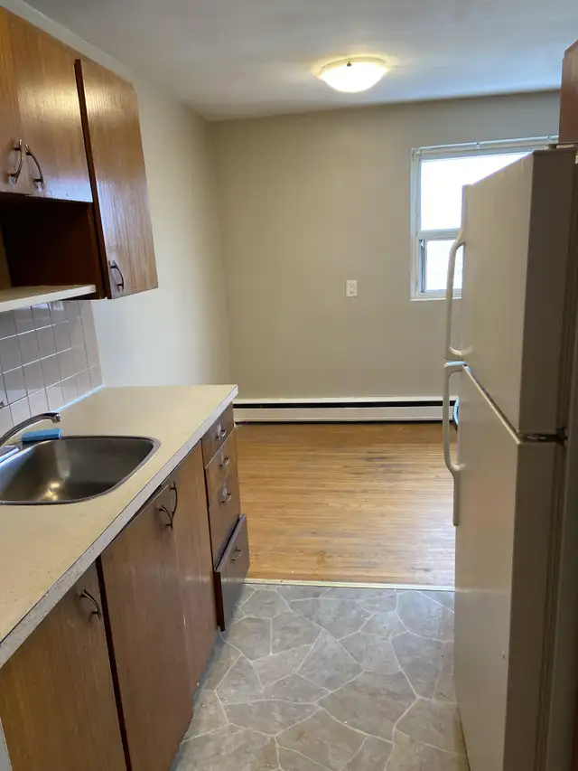 Cozy ALL-INCLUSIVE Apartments! in Long Term Rentals in St. Catharines - Image 13