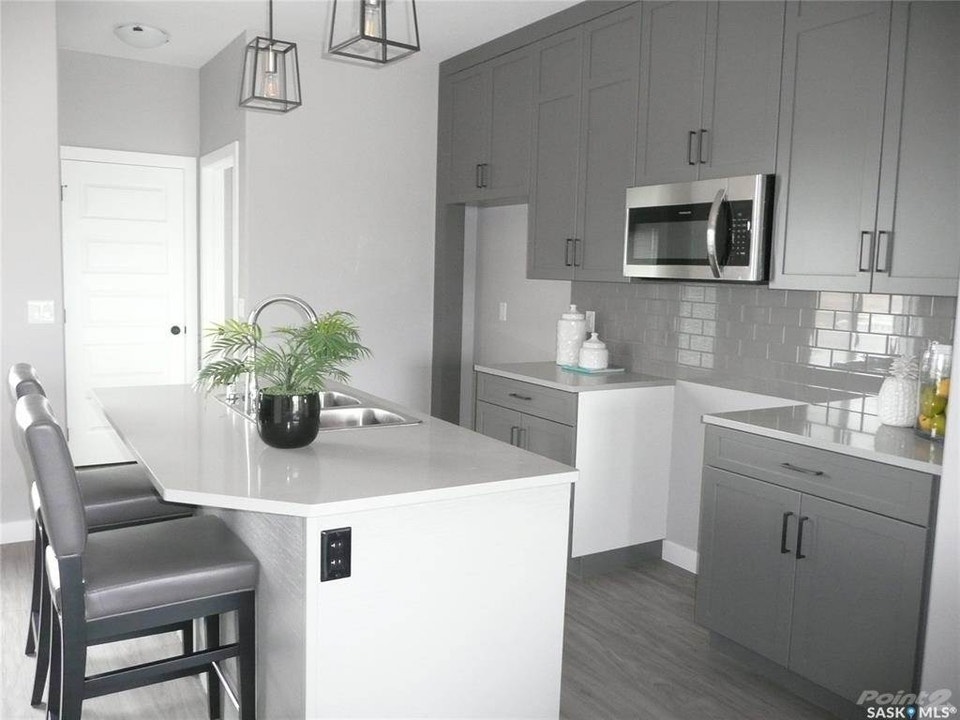 Four Bedroom Suite in Brighton - Available July 1st 3