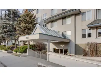 Discover this spacious and bright 2-bedroom, 2-bathroom condo in the well-managed Alexis Park Garden...